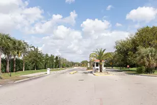 2851 Somerset Dr, Lauderdale Lakes, FL 33311 - Photo 29