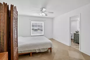 9101 Jacaranda Ln, Plantation, FL 33324 - Photo 15