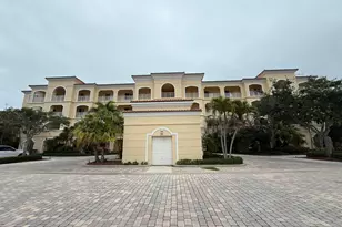 11 W Harbour Isle Dr W, Fort Pierce, FL 34949 - Photo 1