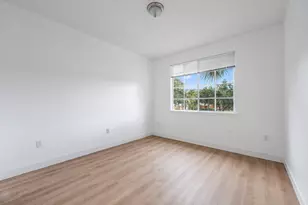 1201 Myrtlewood Cir E, Palm Beach Gardens, FL 33418 - Photo 9