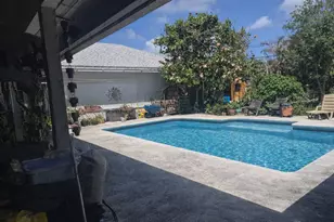 101 SW Meade Cir, Port Saint Lucie, FL 34953 - Photo 5