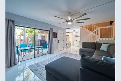 803 8th Lane, Palm Beach Gardens, FL 33418 - Photo 9