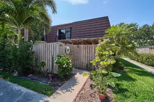 803 8th Ln, Palm Beach Gardens, FL 33418 - Photo 1