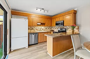 3425 San Bernadino Dr, Delray Beach, FL 33445 - Photo 9