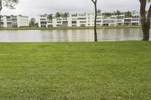 1007 Wolverton A, Boca Raton, FL 33434 - Photo 3