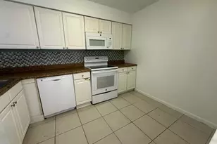2404 Seaside Dr, Greenacres, FL 33463 - Photo 11