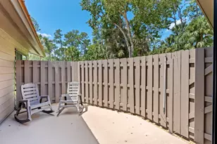 11001 SW Hawk View Cir, Stuart, FL 34997 - Photo 27
