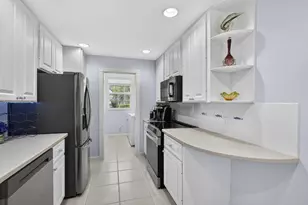 306 Salinas Dr, Palm Beach Gardens, FL 33410 - Photo 23