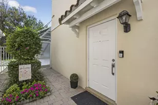 306 Salinas Dr, Palm Beach Gardens, FL 33410 - Photo 9