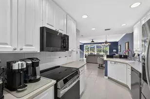 306 Salinas Dr, Palm Beach Gardens, FL 33410 - Photo 25
