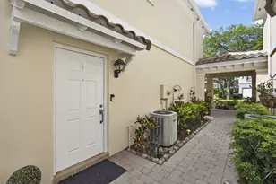 306 Salinas Dr, Palm Beach Gardens, FL 33410 - Photo 7