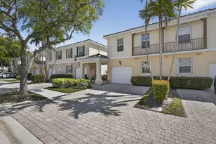 306 Salinas Dr, Palm Beach Gardens, FL 33410 - Photo 3