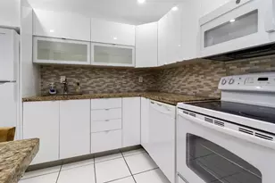 6447 Bay Club Dr, Fort Lauderdale, FL 33308 - Photo 7
