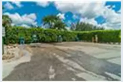 9720 S Hollybrook Lake Drive #205, Pembroke Pines, FL 33025 - Photo 55