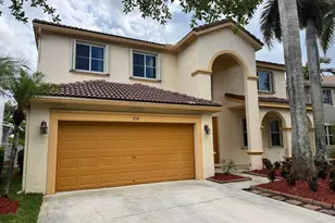 898 Tulip Cir, Weston, FL 33327 - Photo 3