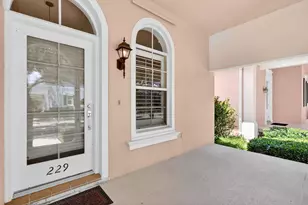 229 Poinciana Dr, Jupiter, FL 33458 - Photo 5