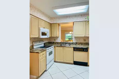 7286 Huntington Lane #105, Delray Beach, FL 33446 - Photo 5