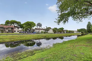 153 W Hemingway Circle W, Margate, FL 33063 - Photo 27