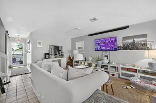 153 W Hemingway Circle W, Margate, FL 33063 - Photo 7