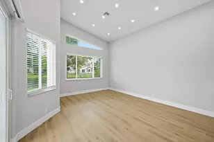 285 NW 45th Terrace, Deerfield Beach, FL 33442 - Photo 21