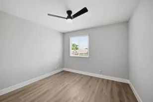 285 NW 45th Terrace, Deerfield Beach, FL 33442 - Photo 33