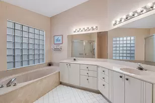 9822 Harbour Lake Cir, Boynton Beach, FL 33437 - Photo 27