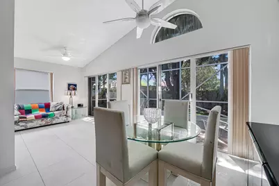 9822 Harbour Lake Circle, Boynton Beach, FL 33437 - Photo 11