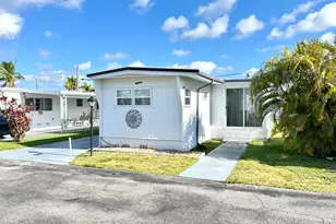 3233 State St, Hollywood, FL 33021 - Photo 1