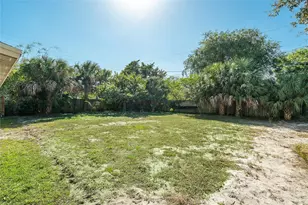 1634 NE 3rd Ave, Delray Beach, FL 33444 - Photo 25