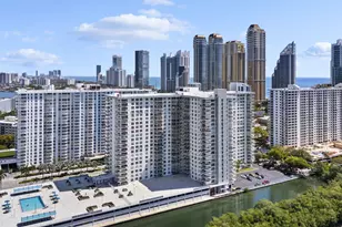 230 174th St, Sunny Isles Beach, FL 33160 - Photo 37