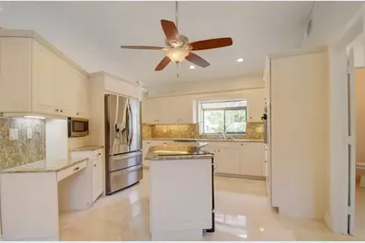 22595 Esplanada Circle W, Boca Raton, FL 33433 - Photo 17
