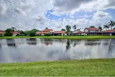 22595 Esplanada Circle W, Boca Raton, FL 33433 - Photo 3