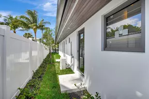 1361 SE 4th St, Deerfield Beach, FL 33441 - Photo 25