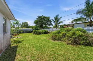 1129 NW 105th St, Miami, FL 33150 - Photo 19