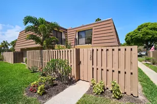 1120 11th Ct, Palm Beach Gardens, FL 33410 - Photo 3