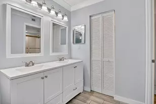 8 Royal Palm Way, Boca Raton, FL 33432 - Photo 11