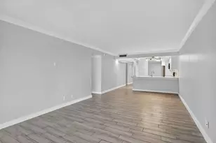 8 Royal Palm Way, Boca Raton, FL 33432 - Photo 11