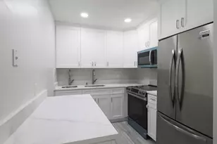 148 Hastings I, West Palm Beach, FL 33417 - Photo 1