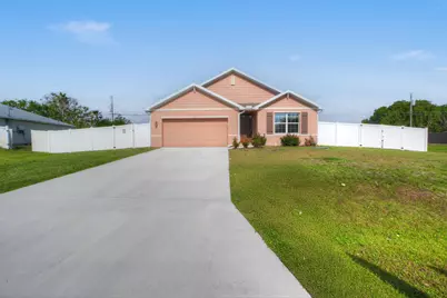 557 SW Columbus Drive, Port Saint Lucie, FL 34953 - Photo 5