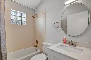 215 NW 40th Ave, Delray Beach, FL 33445 - Photo 23