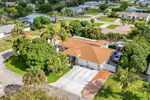 3119 Indian Trail, Lake Worth, FL 33462 - Photo 3