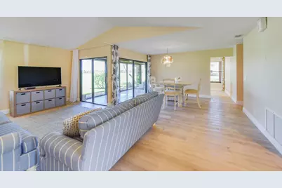 13355 Touchstone Place, Palm Beach Gardens, FL 33418 - Photo 5