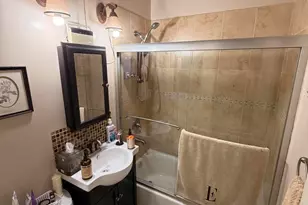 743 W 55th Pl, Hialeah, FL 33012 - Photo 9