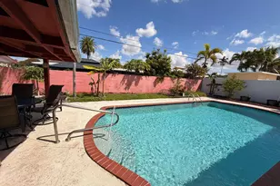 743 W 55th Pl, Hialeah, FL 33012 - Photo 13
