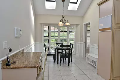 19 Dunbar Road, Palm Beach Gardens, FL 33418 - Photo 7