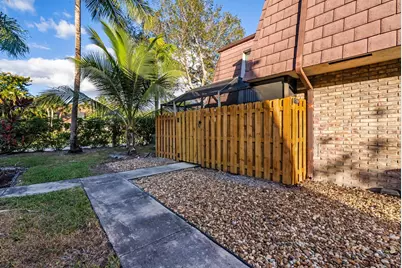 7780 Courtyard Run W, Boca Raton, FL 33433 - Photo 23