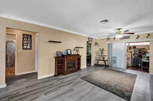 9101 SW 52nd Ct, Cooper City, FL 33328 - Photo 15