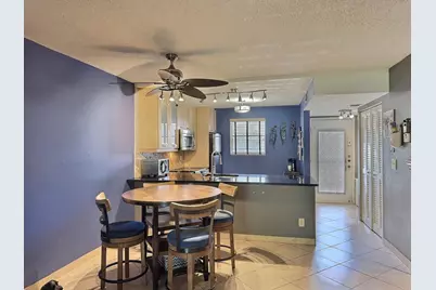 3150 Holiday Springs Boulevard #8-204, Margate, FL 33063 - Photo 5
