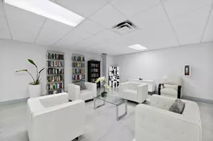 600 Parkview Dr, Hallandale Beach, FL 33009 - Photo 35
