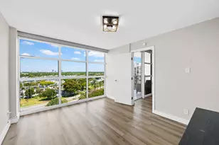 600 Parkview Dr, Hallandale Beach, FL 33009 - Photo 17